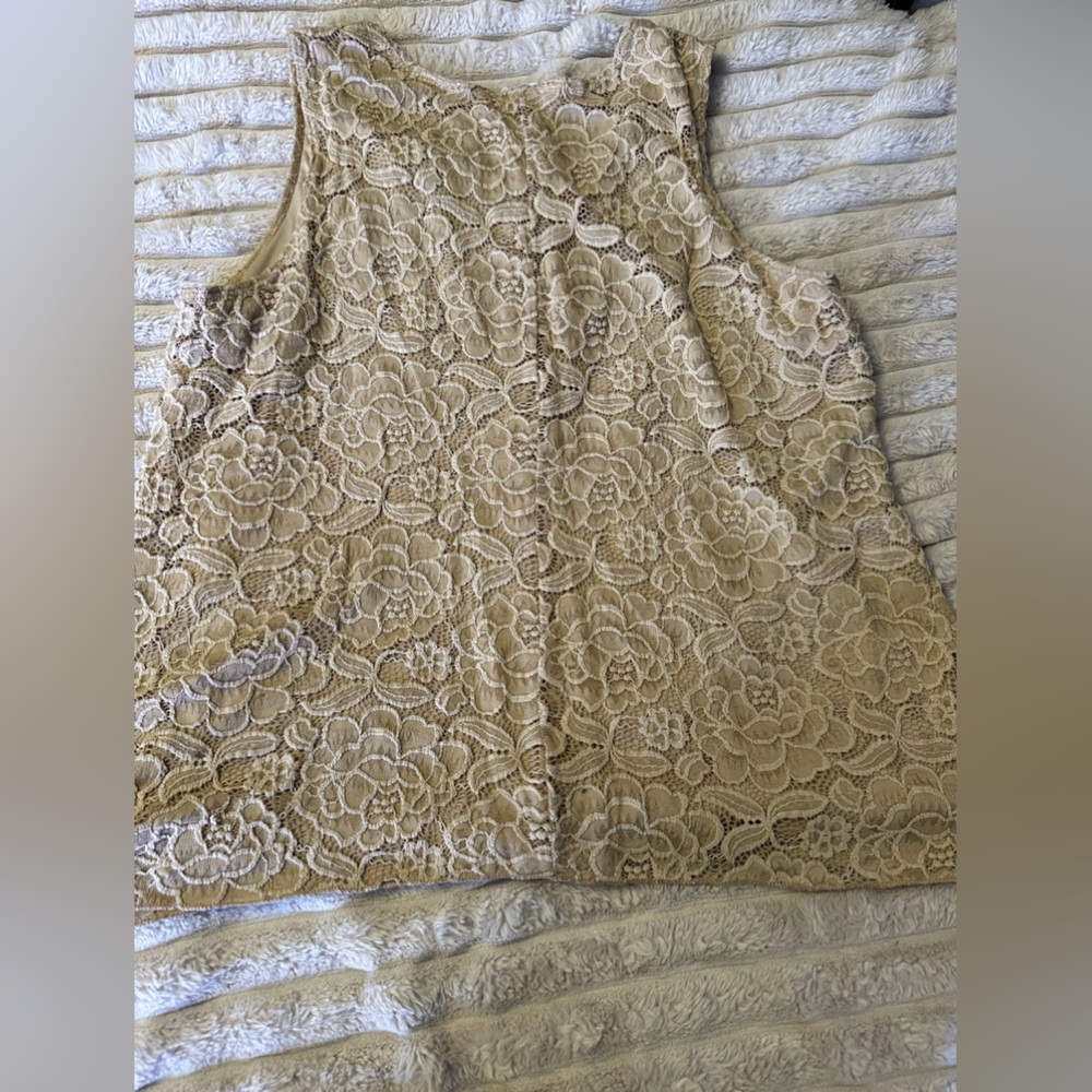 Elegant Lace Sleeveless Top - Cream